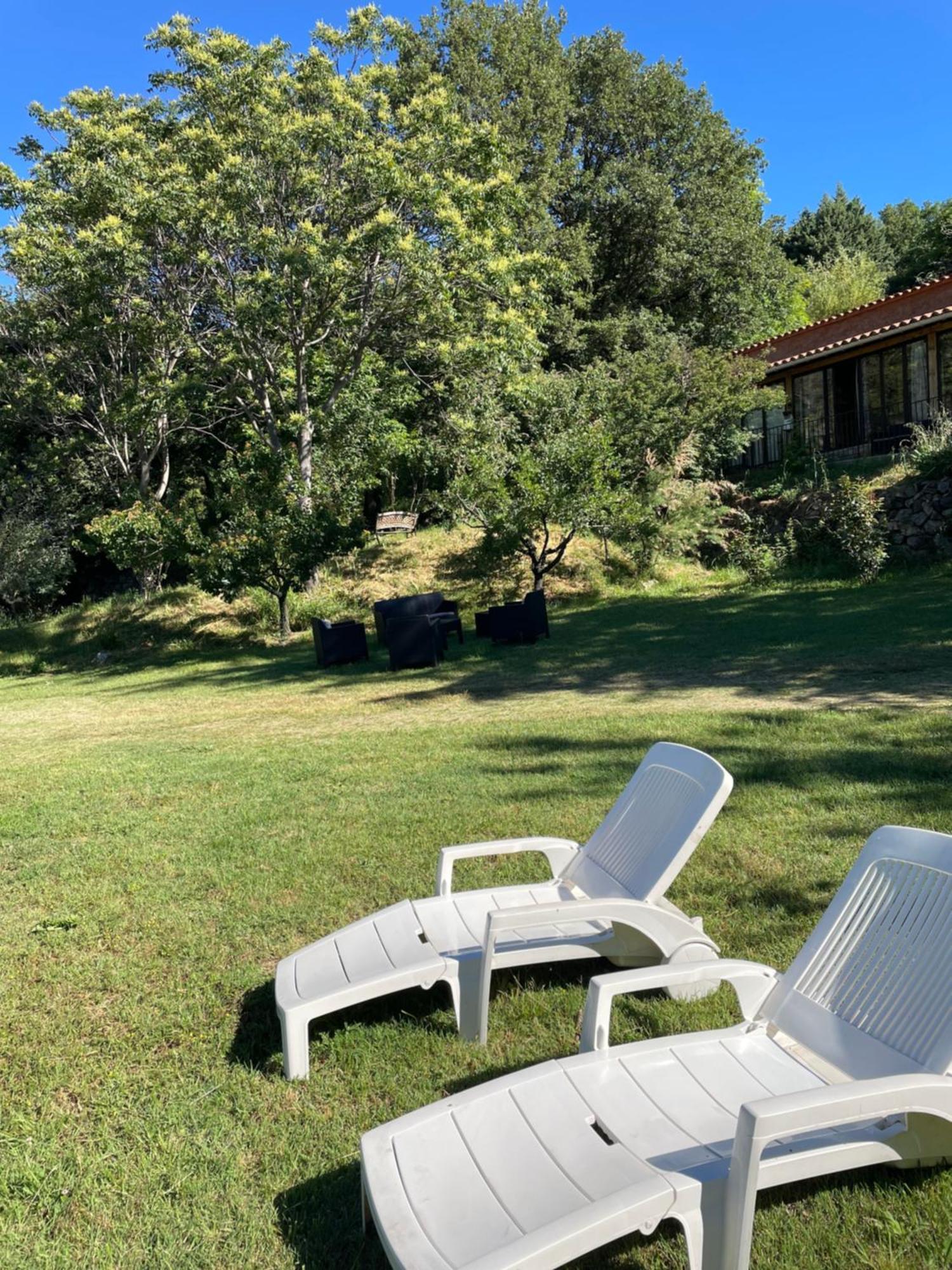 Domaine St Georges Villa Mosset Exteriör bild